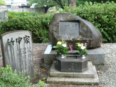 お墓参りH23.8.12.JPG お墓参りH23.8.12.JPG