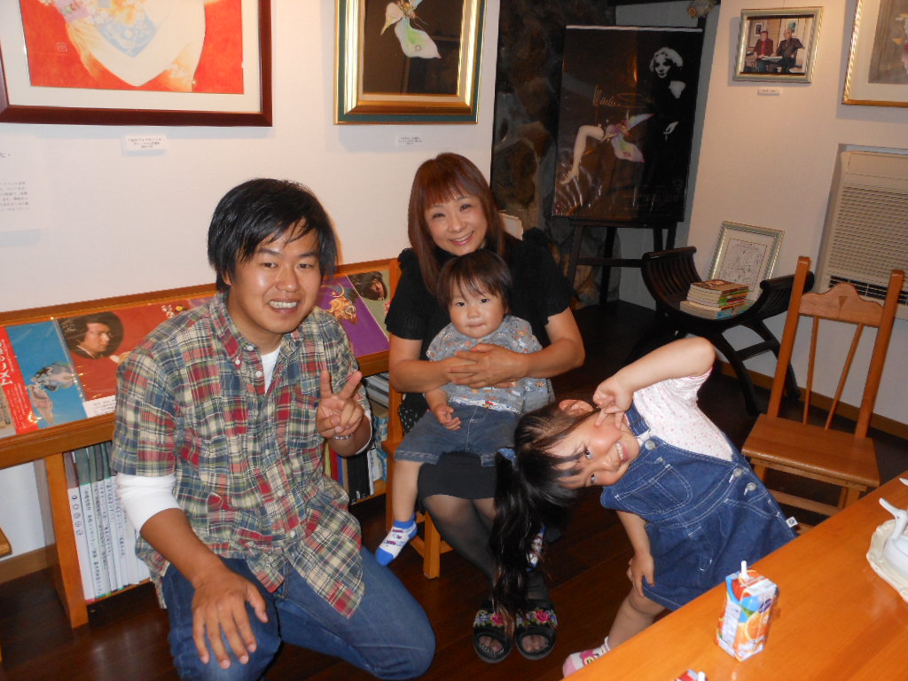 Yご家族様とh24.6.10.JPG Yご家族様とh24.6.10.JPG