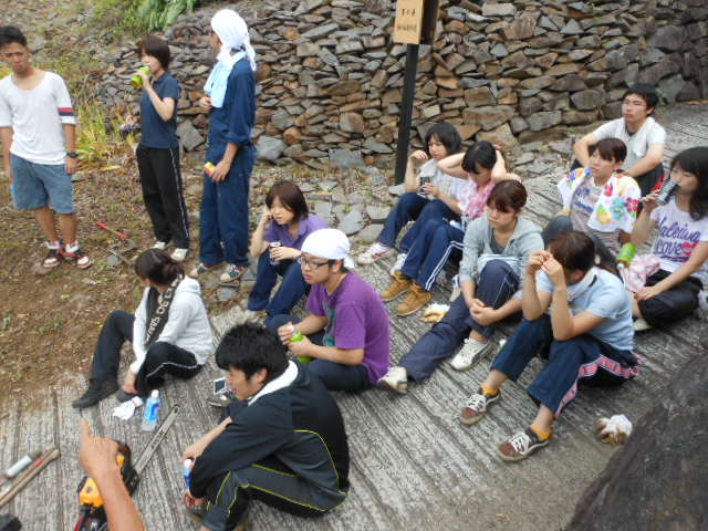 H.24.8.15休憩中.JPG H.24.8.15休憩中.JPG