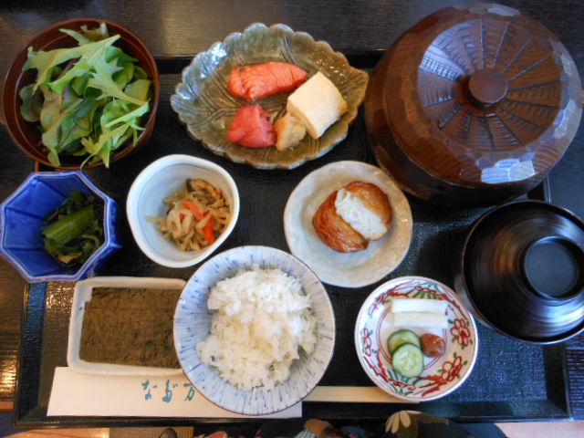 H.24.8.24なだ万にて朝食.JPG H.24.8.24なだ万にて朝食.JPG